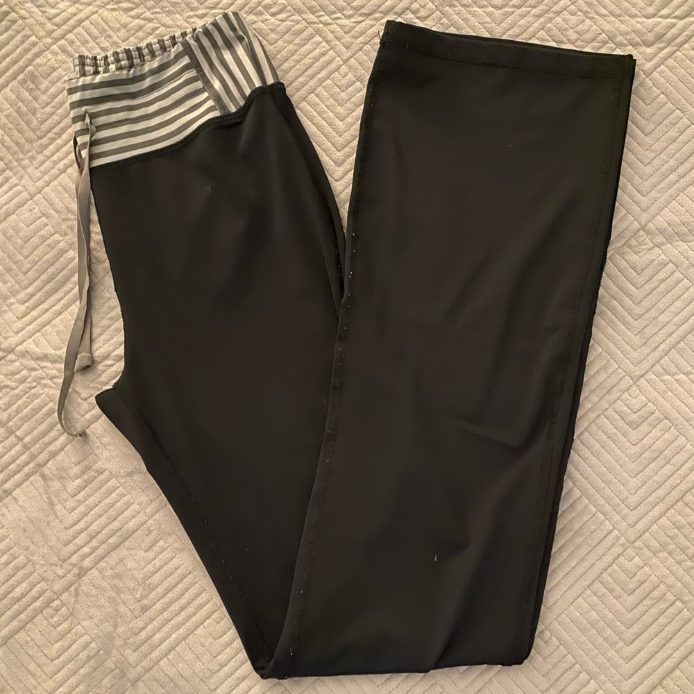 American Eagle Bootcut Yoga Pants